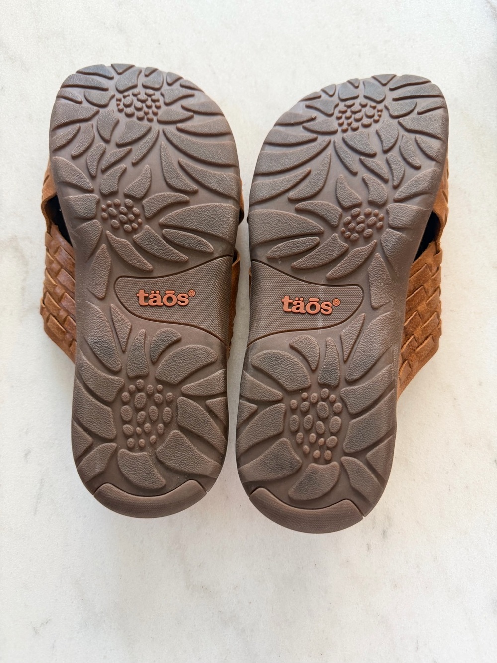 Taos Footwear Women's Guru Woven Leather Slide - Cognac Brown - Picture 3 of 3